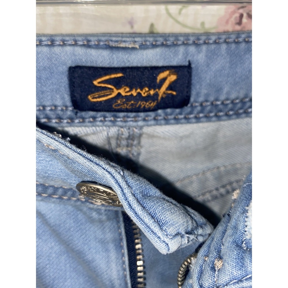 Seven 7 Womens 8 Denim Light Wash Faded Distressed Embelished Pockets Shorts - Picture 6 of 7